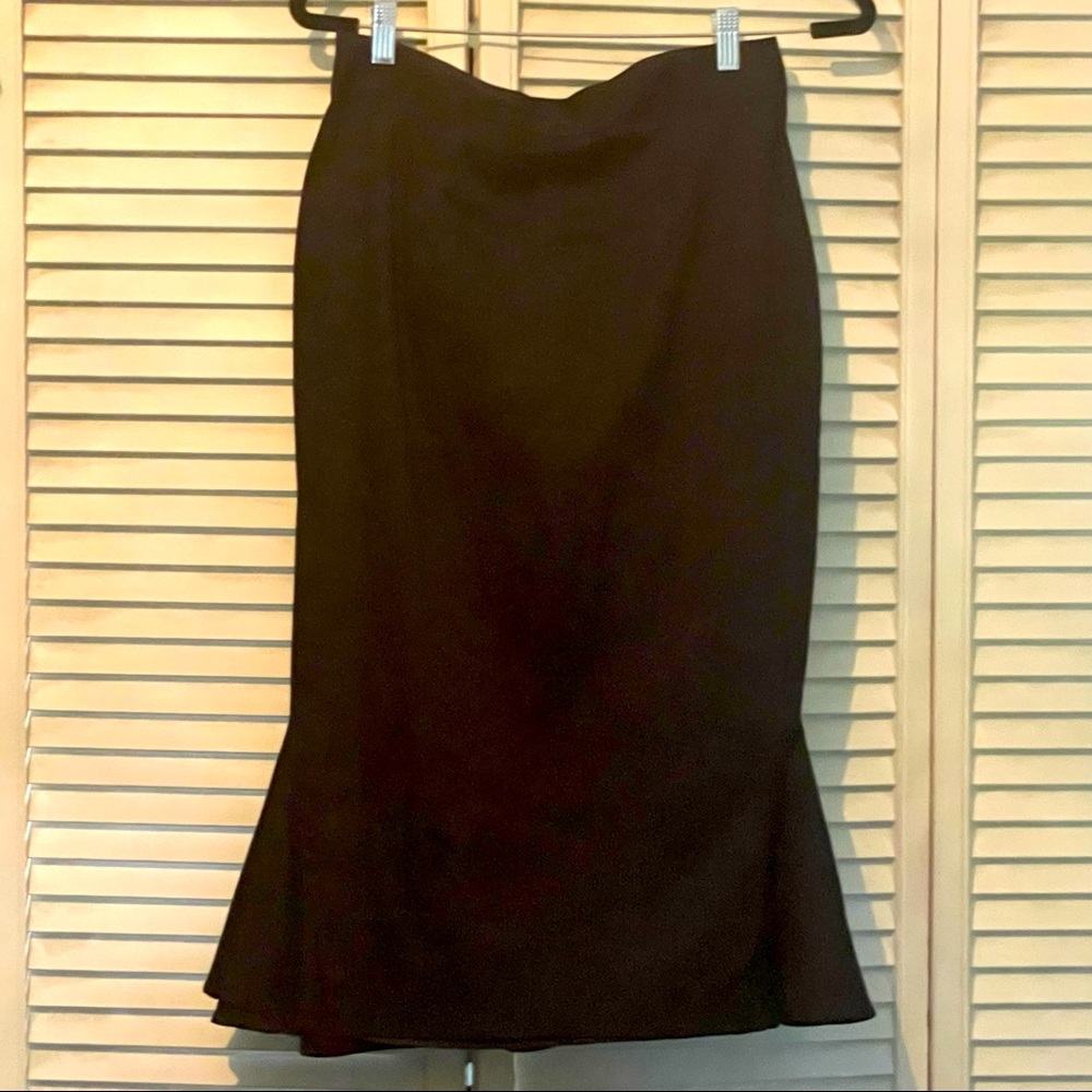 Fishtail hem skirt